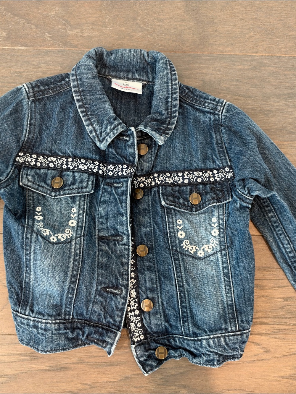 Hanna Andersson Dark Blue Denim Jacket with White Embroidered Trim girls size 6